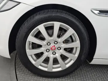2019 Jaguar XE с пробегом 59 664 км