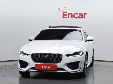 2020 Jaguar XE с пробегом 27 821 км