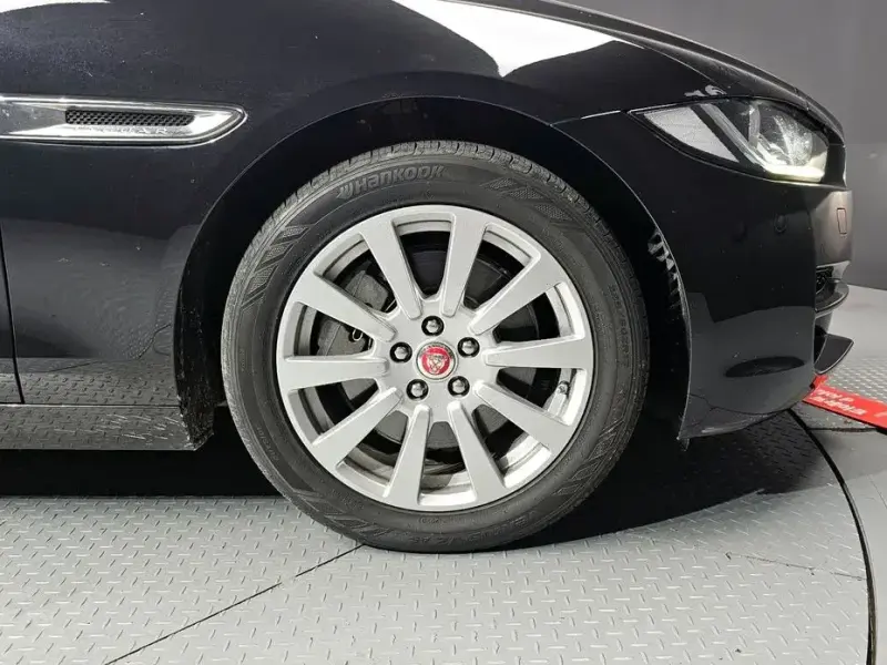 2018 Jaguar XE с пробегом 97 376 км