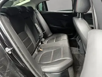 2018 Jaguar XE с пробегом 97 376 км