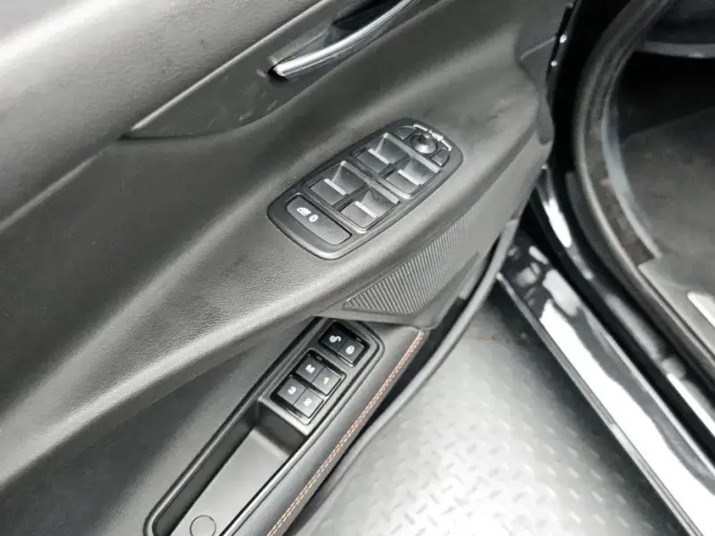 2018 Jaguar XE с пробегом 97 376 км
