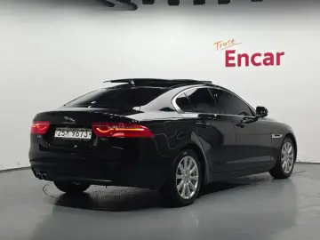 2018 Jaguar XE с пробегом 41 947 км