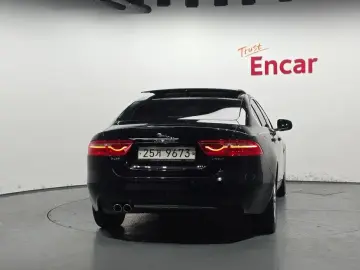 2018 Jaguar XE с пробегом 41 947 км
