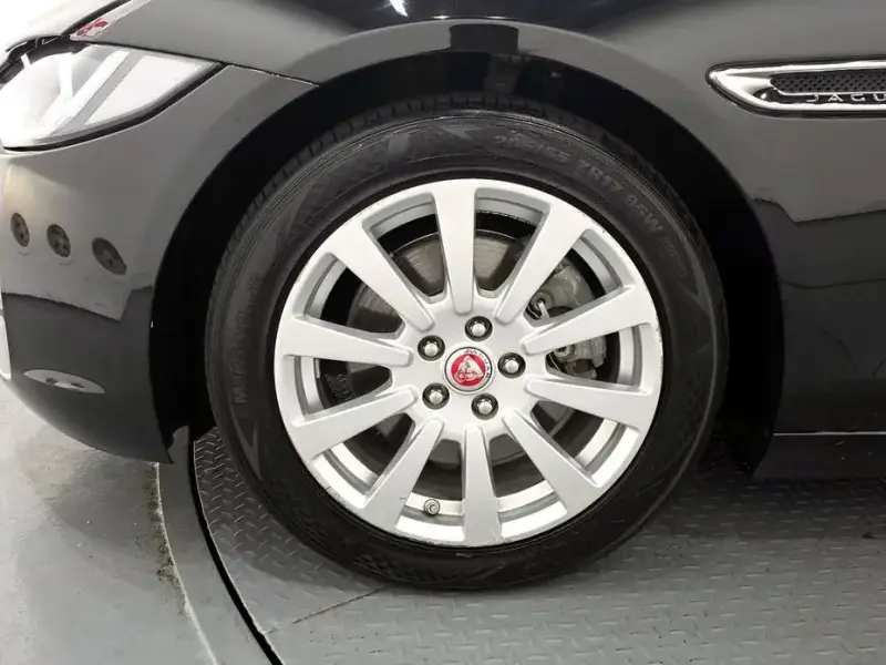 2018 Jaguar XE с пробегом 41 947 км
