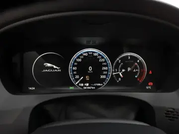 2018 Jaguar XE с пробегом 41 947 км