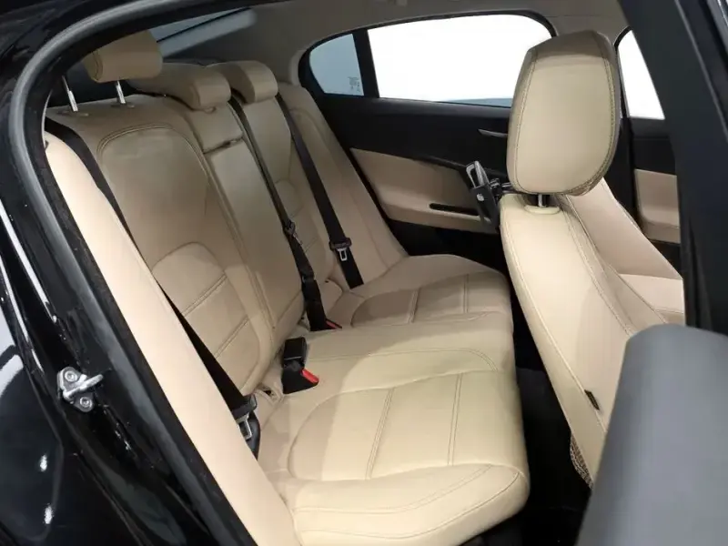 2018 Jaguar XE с пробегом 41 947 км