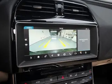 2018 Jaguar XE с пробегом 41 947 км