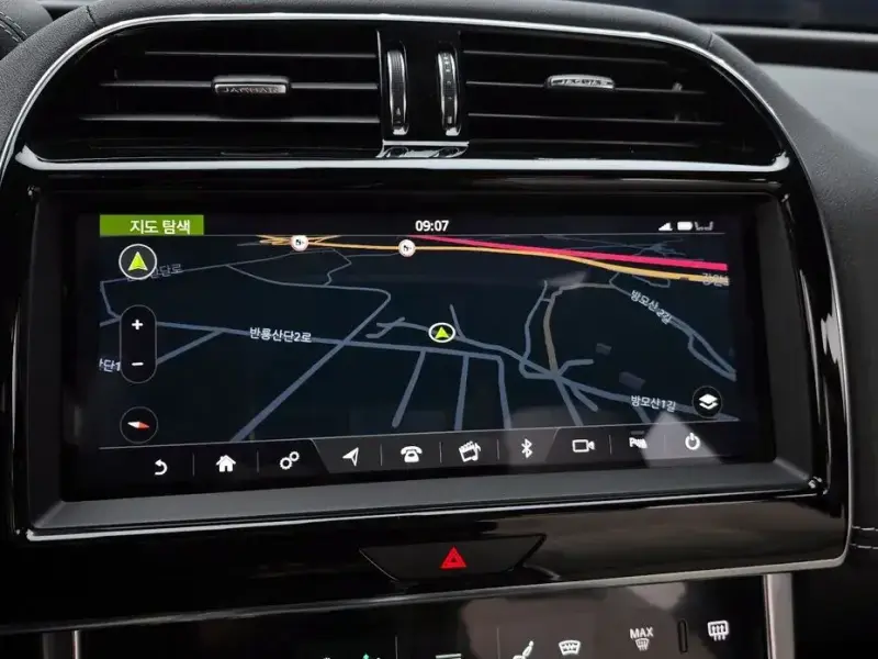 2020 Jaguar XE с пробегом 65 369 км
