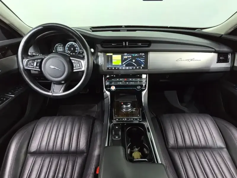 2019 Jaguar XF с пробегом 96 758 км