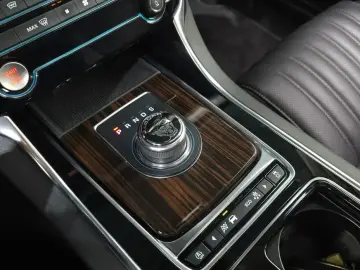 2019 Jaguar XF с пробегом 96 758 км
