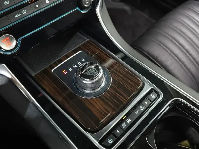 2019 Jaguar XF с пробегом 96 758 км