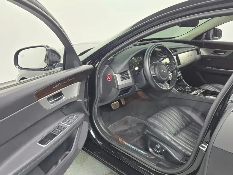 2019 Jaguar XF с пробегом 96 758 км