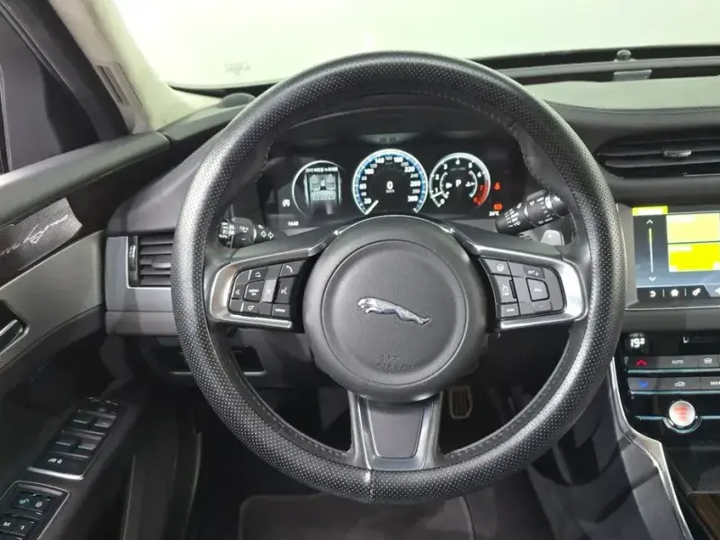 2019 Jaguar XF с пробегом 96 758 км