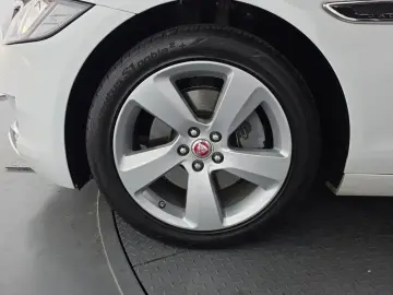 2018 Jaguar XF с пробегом 191 891 км