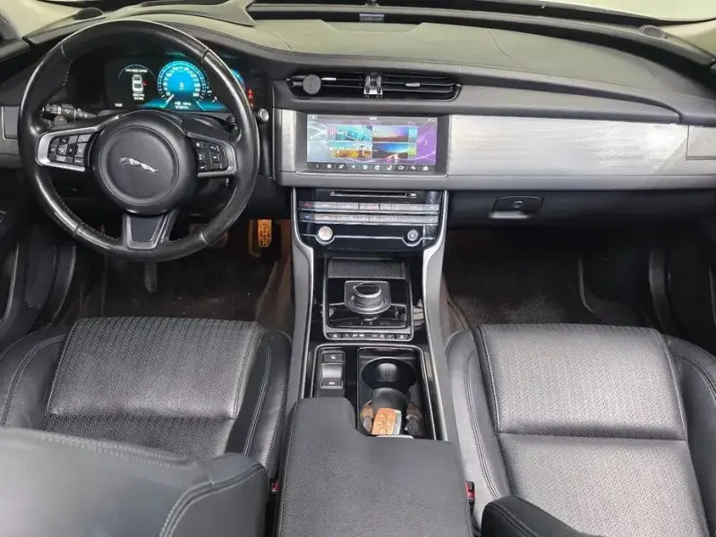 2018 Jaguar XF с пробегом 191 891 км
