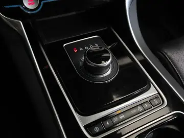 2018 Jaguar XF с пробегом 191 891 км