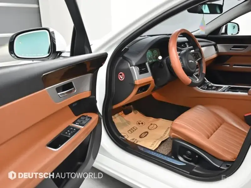 2017 Jaguar XF с пробегом 74 633 км