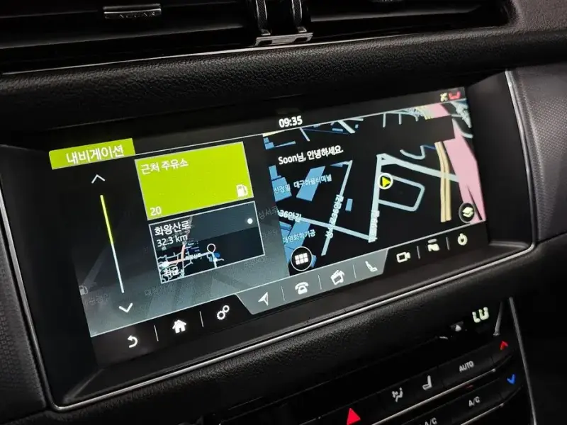 2017 Jaguar XF с пробегом 106 688 км