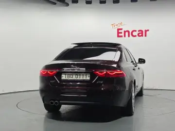 2016 Jaguar XF с пробегом 108 632 км