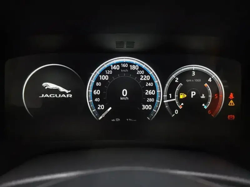 2016 Jaguar XF с пробегом 188 459 км