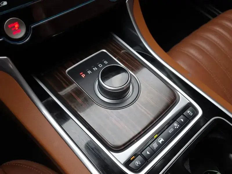 2016 Jaguar XF с пробегом 188 459 км