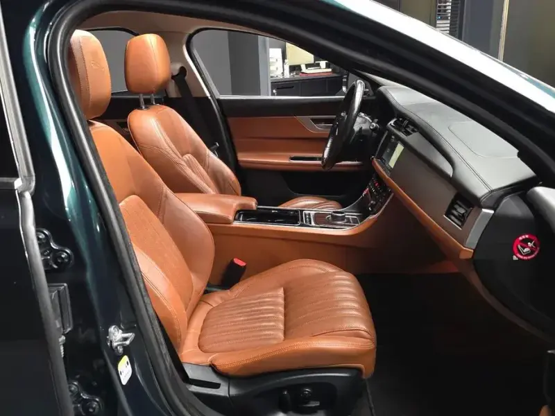 2016 Jaguar XF с пробегом 188 459 км
