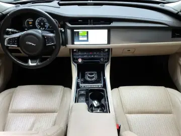 2018 Jaguar XF с пробегом 115 277 км