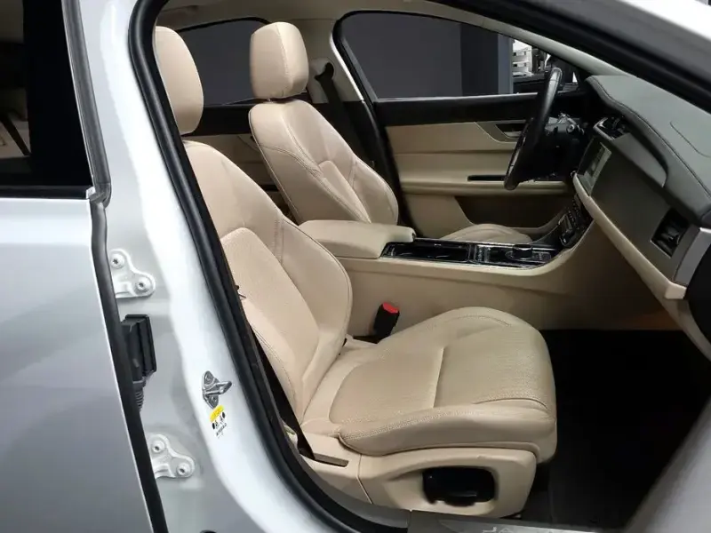 2018 Jaguar XF с пробегом 115 277 км