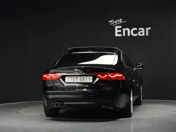 2019 Jaguar XF с пробегом 110 628 км