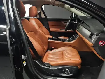 2019 Jaguar XF с пробегом 110 628 км