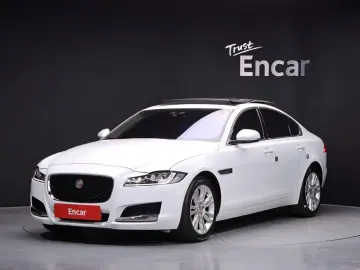 2016 Jaguar XF с пробегом 116 022 км