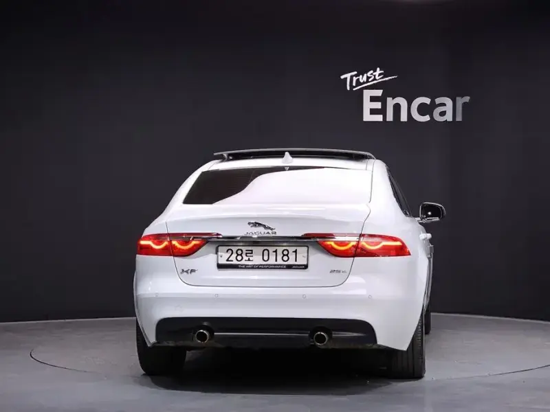 2016 Jaguar XF с пробегом 116 022 км