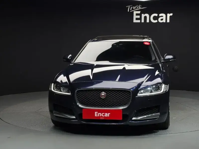 2016 Jaguar XF с пробегом 208 637 км