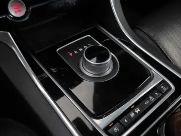 2016 Jaguar XF с пробегом 208 637 км