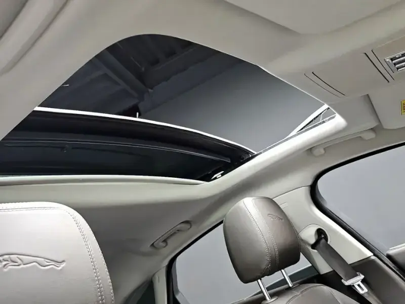 2016 Jaguar XF с пробегом 116 022 км