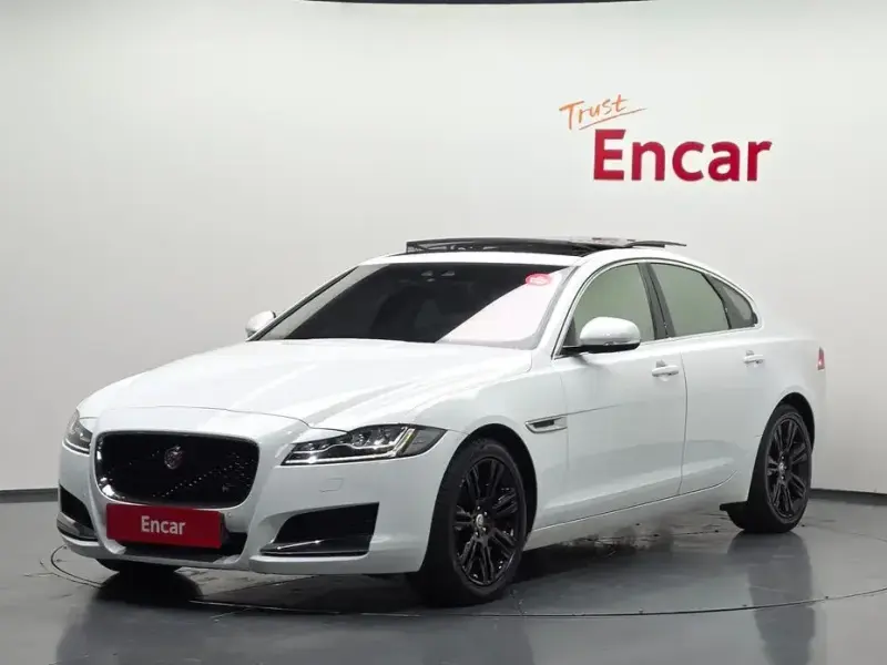 2017 Jaguar XF с пробегом 119 587 км