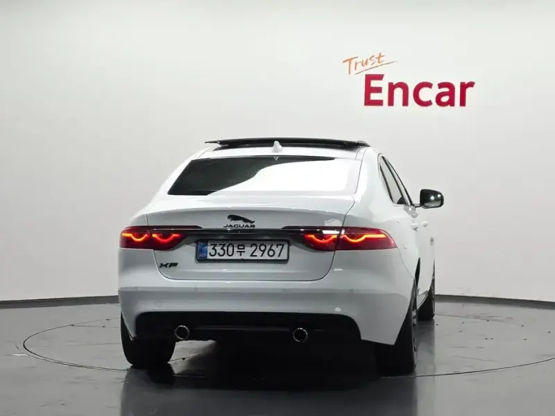 2017 Jaguar XF с пробегом 119 587 км