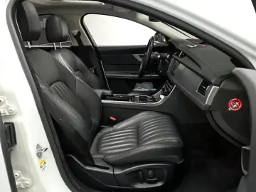 2017 Jaguar XF с пробегом 119 587 км