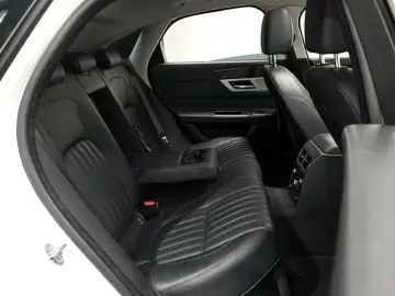 2017 Jaguar XF с пробегом 119 587 км