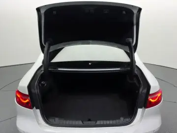 2018 Jaguar XF с пробегом 75 654 км
