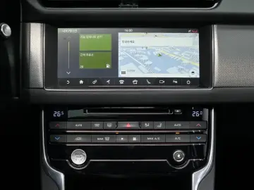 2017 Jaguar XF с пробегом 119 587 км