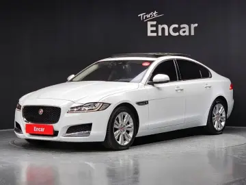 2016 Jaguar XF с пробегом 125 138 км