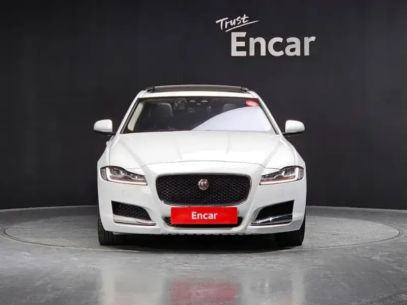 2016 Jaguar XF с пробегом 125 138 км