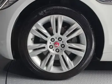 2018 Jaguar XF с пробегом 118 236 км