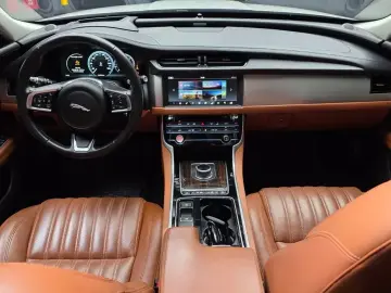 2018 Jaguar XF с пробегом 118 236 км