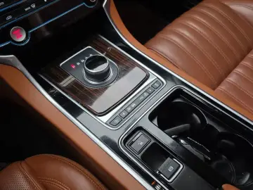 2018 Jaguar XF с пробегом 118 236 км