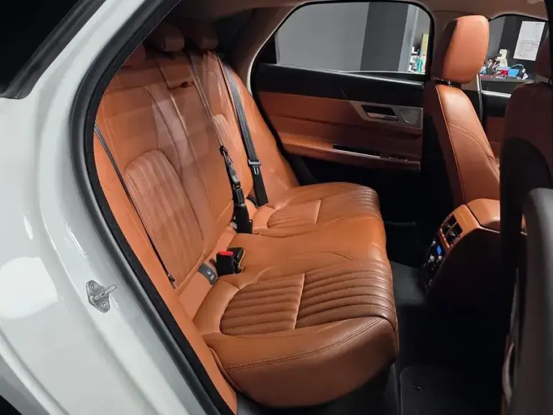 2018 Jaguar XF с пробегом 118 236 км