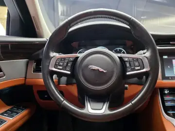 2018 Jaguar XF с пробегом 118 236 км