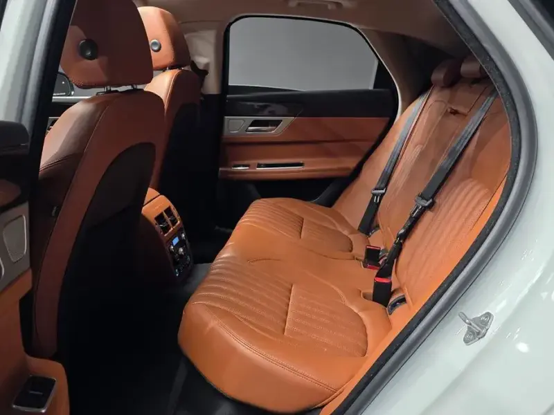 2018 Jaguar XF с пробегом 118 236 км