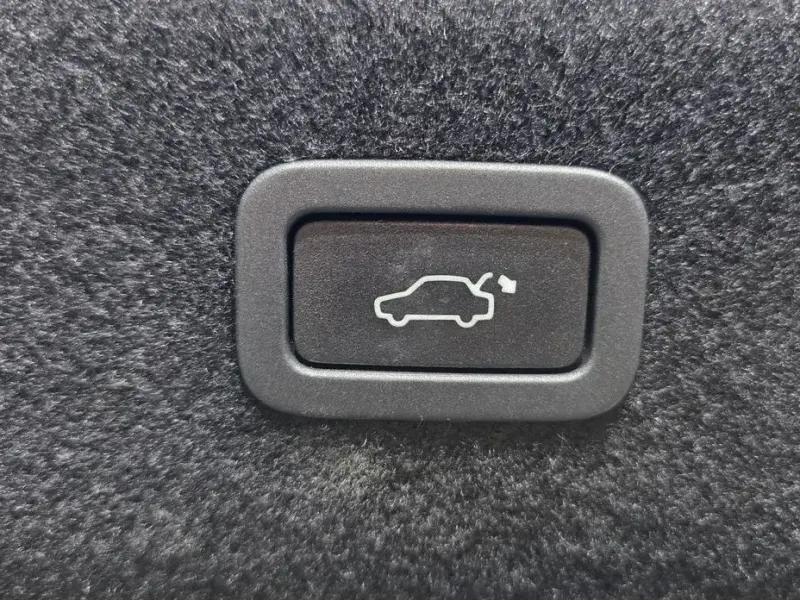 2018 Jaguar XF с пробегом 118 236 км